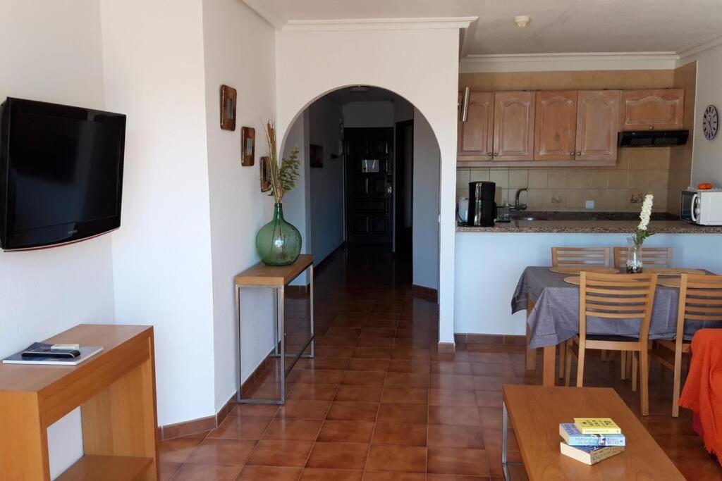 Apartment With Pool And Gardens Near The Coast Сан Мигел де Абона Екстериор снимка