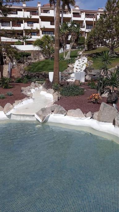 Apartment With Pool And Gardens Near The Coast Сан Мигел де Абона Екстериор снимка
