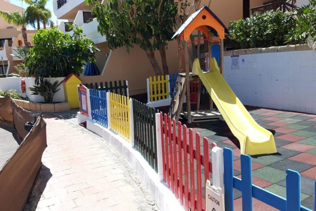 Apartment With Pool And Gardens Near The Coast Сан Мигел де Абона Екстериор снимка